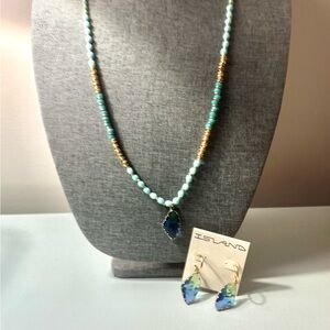 Turquoise & Gold Beaded  Necklace w/Earrings